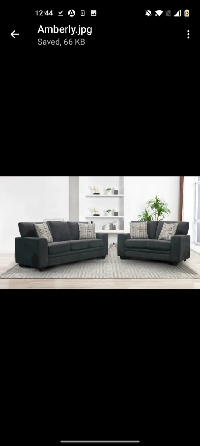 Sofa and Loveseat Set image indicator(3)