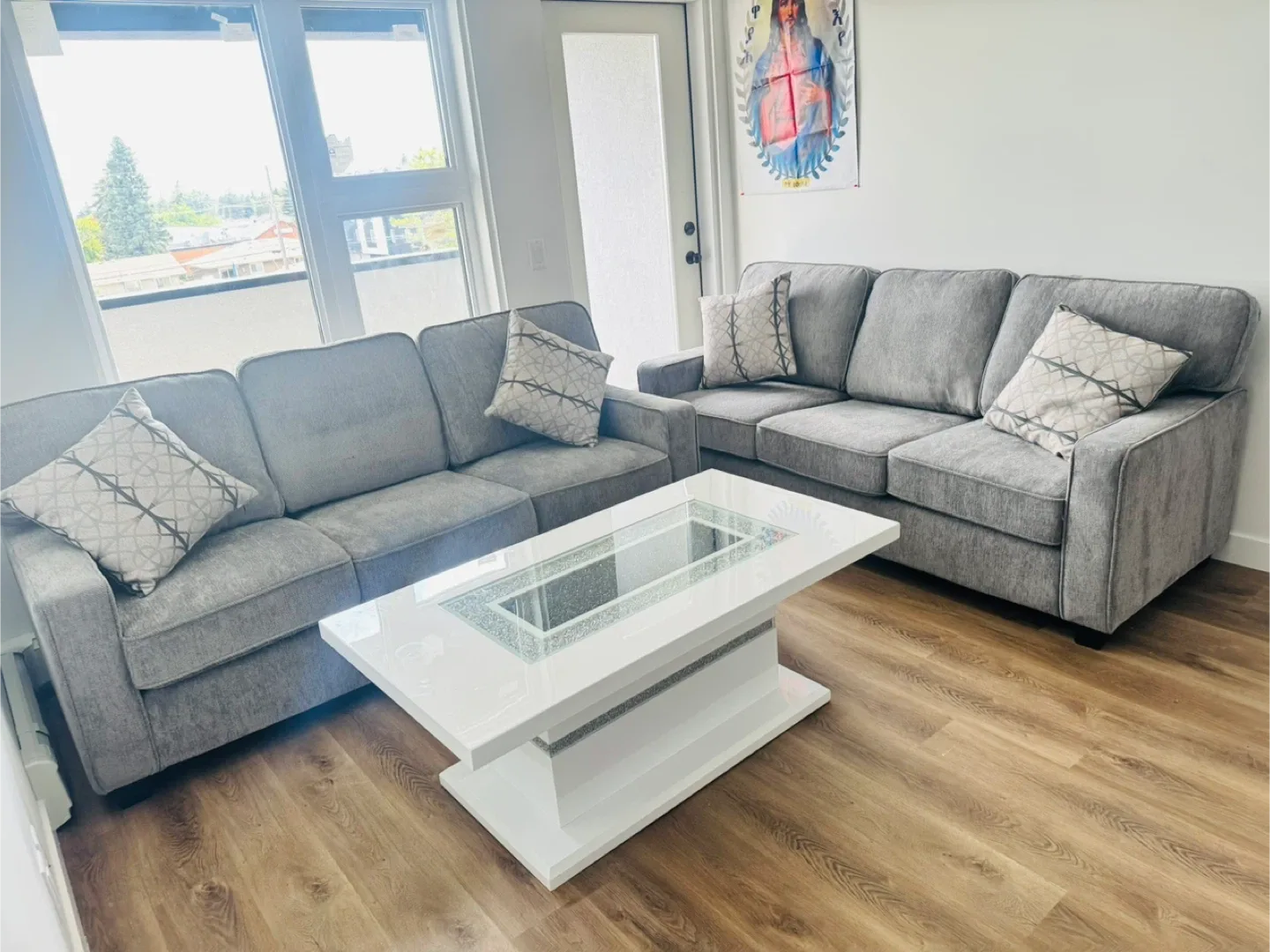 Sofa and Loveseat Set image indicator(2)