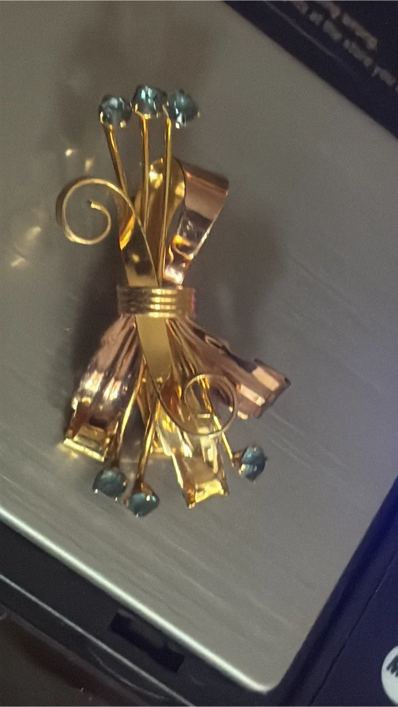 Vintage Gold filled Floral Brooch image indicator(2)