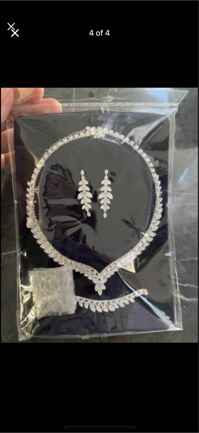 Crystal Wedding Jewellery Set - New - photo 2