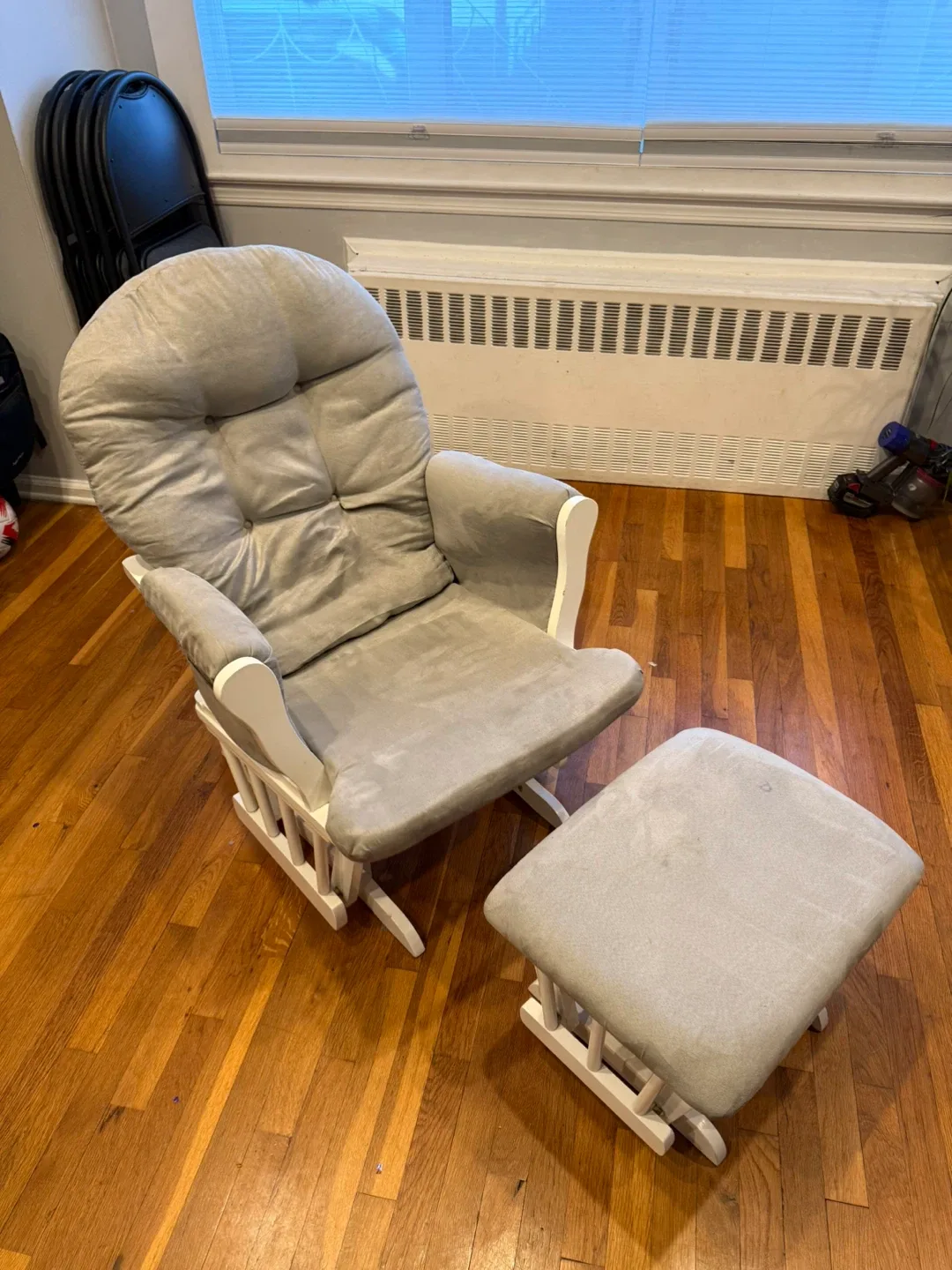 Glider Rocking Chair with Ottoman - Gray image indicator(2)