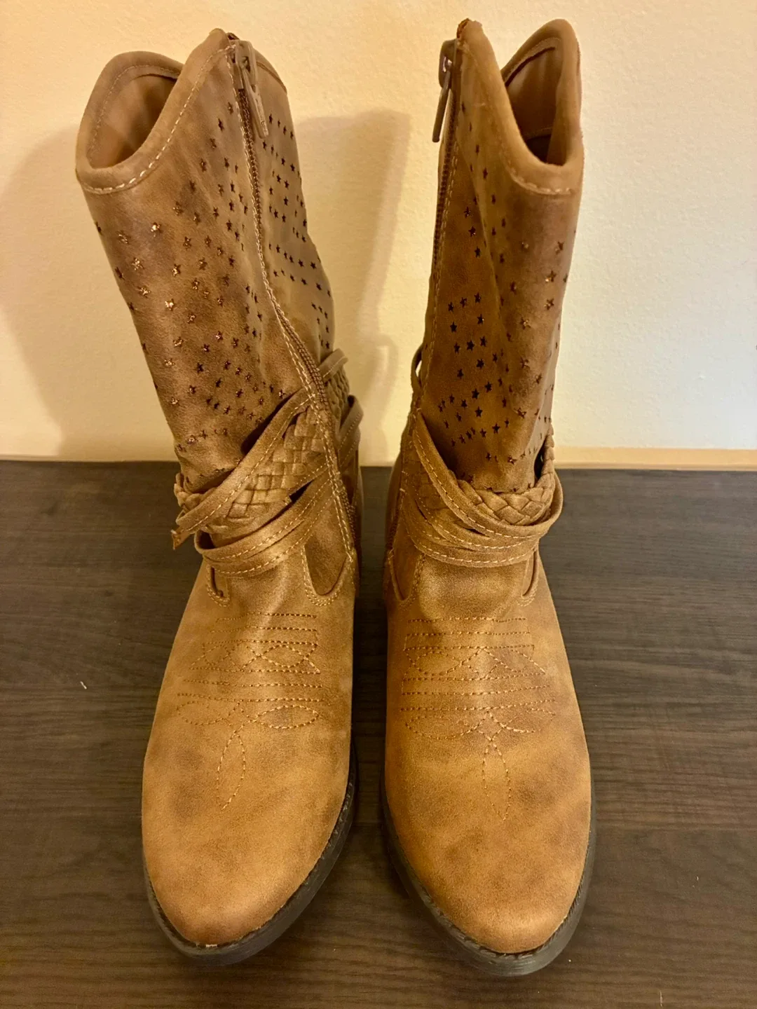 Brown Western Style Boots - Size 2M image indicator(3)