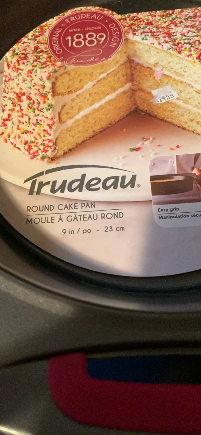 Trudeau Round Cake Pan & Bundt Pan Set image indicator(4)