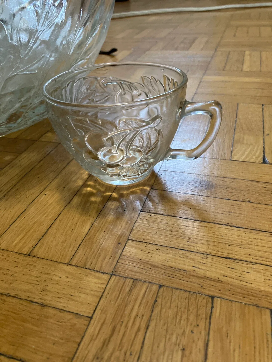 Glass Punch Bowl Set with 12 Cups image indicator(2)