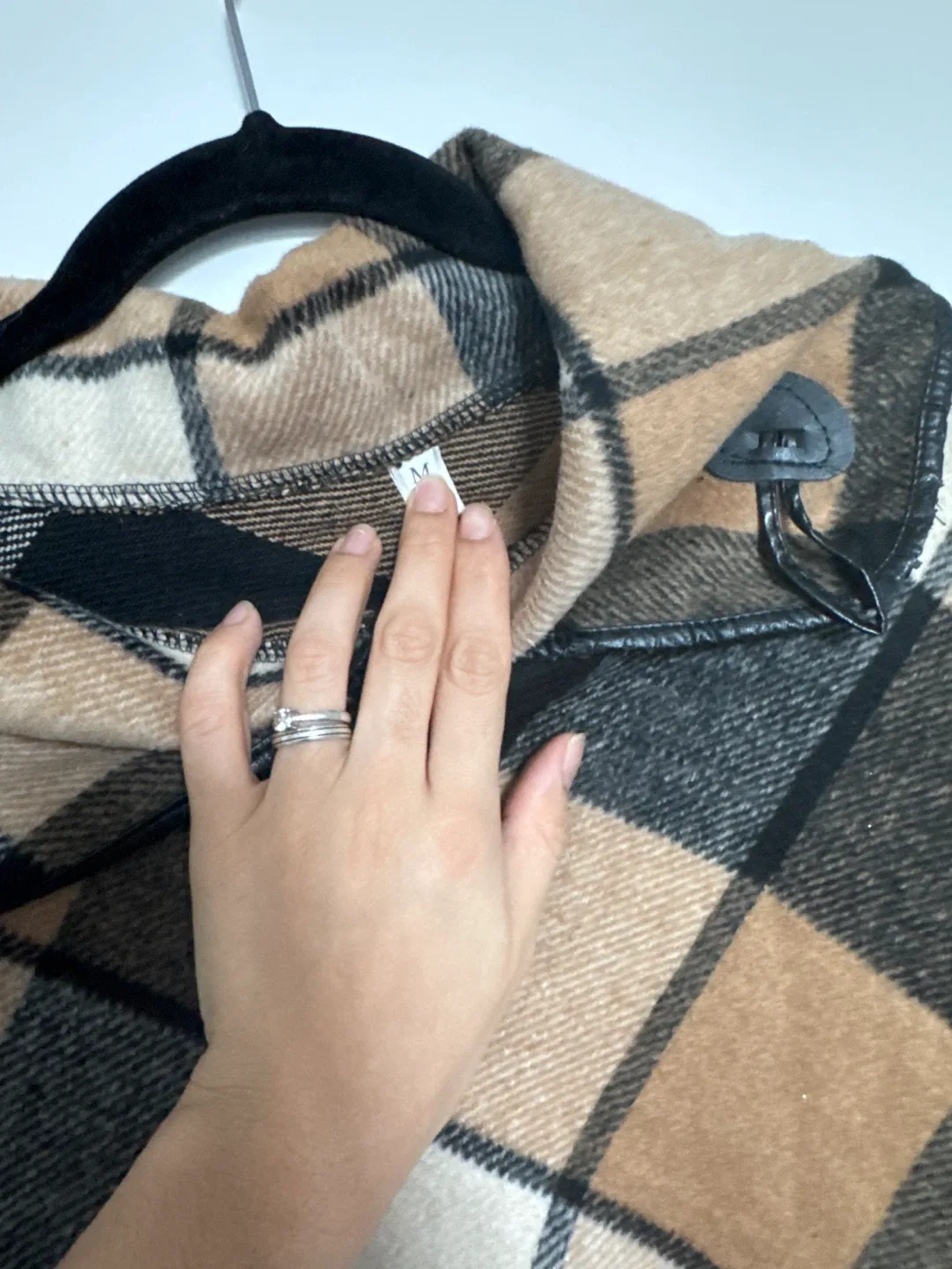 Plaid Poncho - Size M image indicator(2)