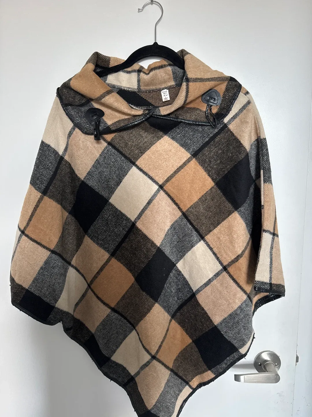 Plaid Poncho - Size M image indicator(3)