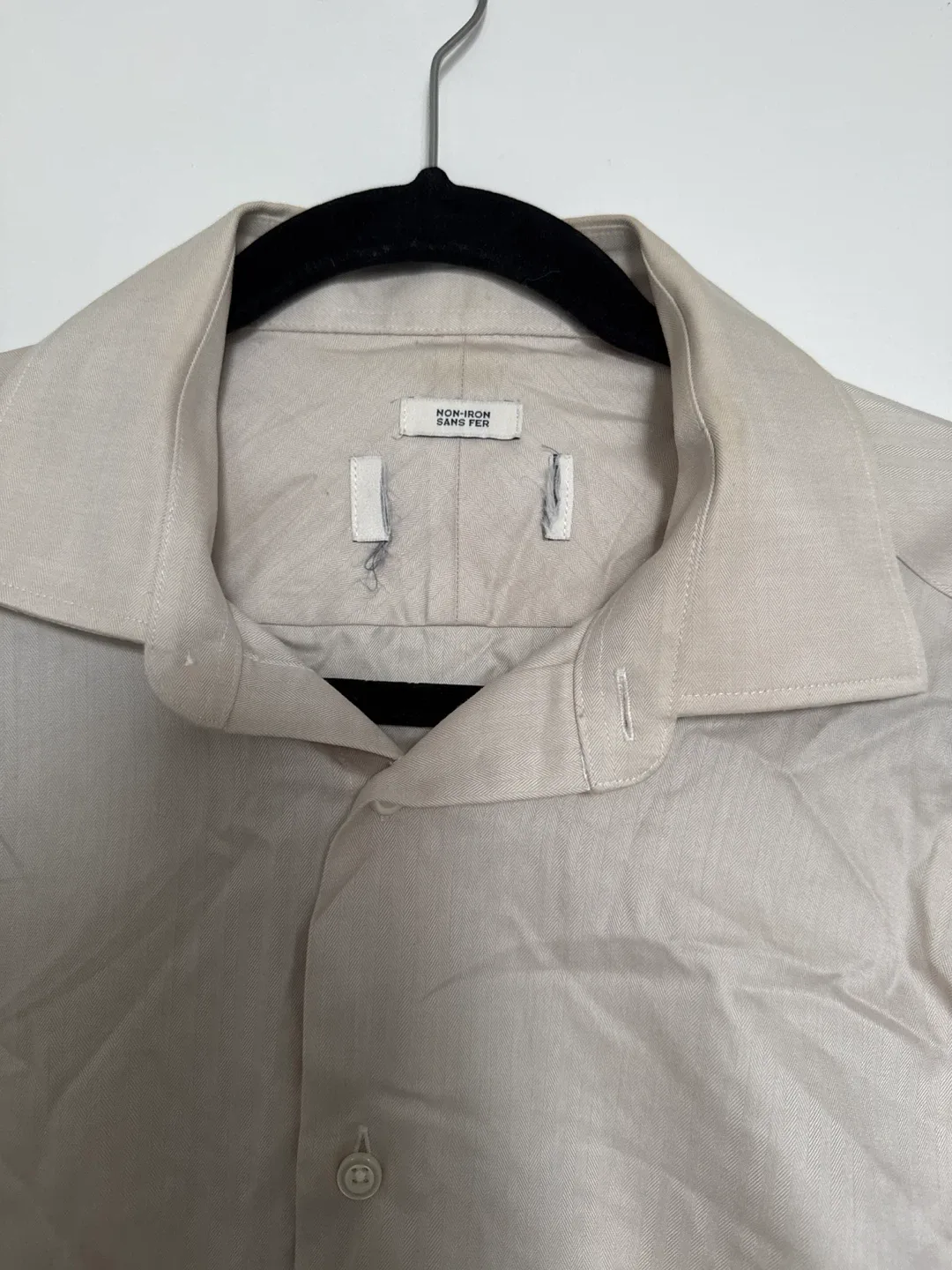 Non-Iron Dress Shirt - size M image indicator(2)