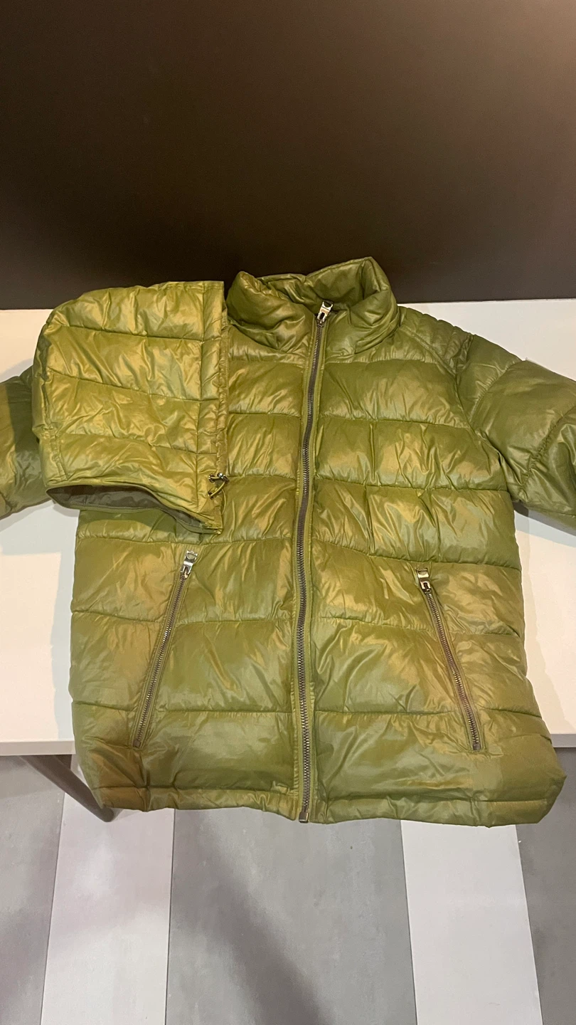 Guess Green Puffer Jacket with removable hoodie - photo 3