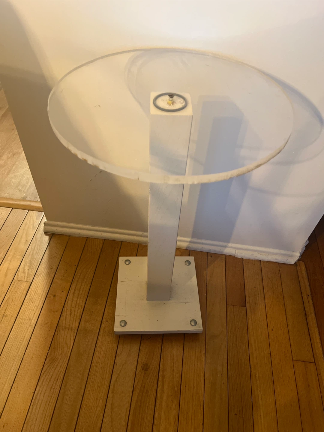 Cute White Accent Table - photo 3