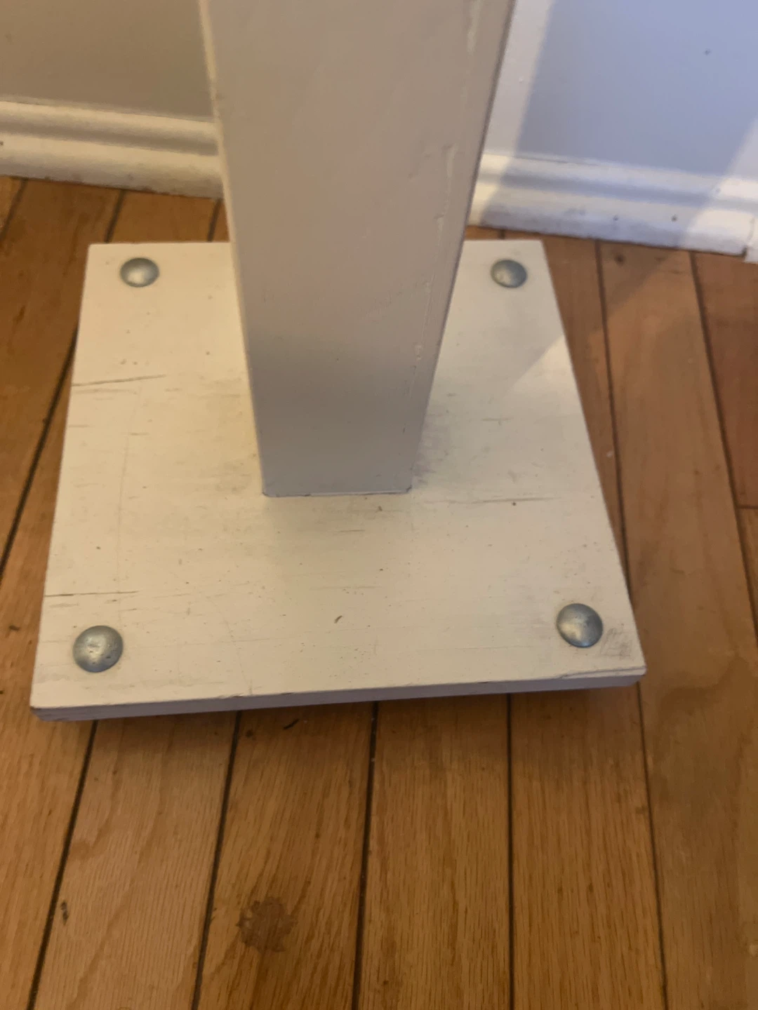 Cute White Accent Table - photo 4