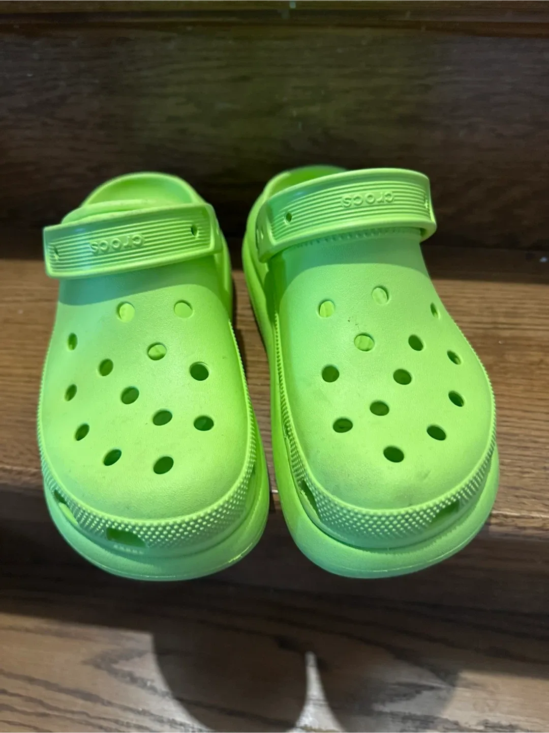 Crocs Classic Crush Clog - Size 8- Green