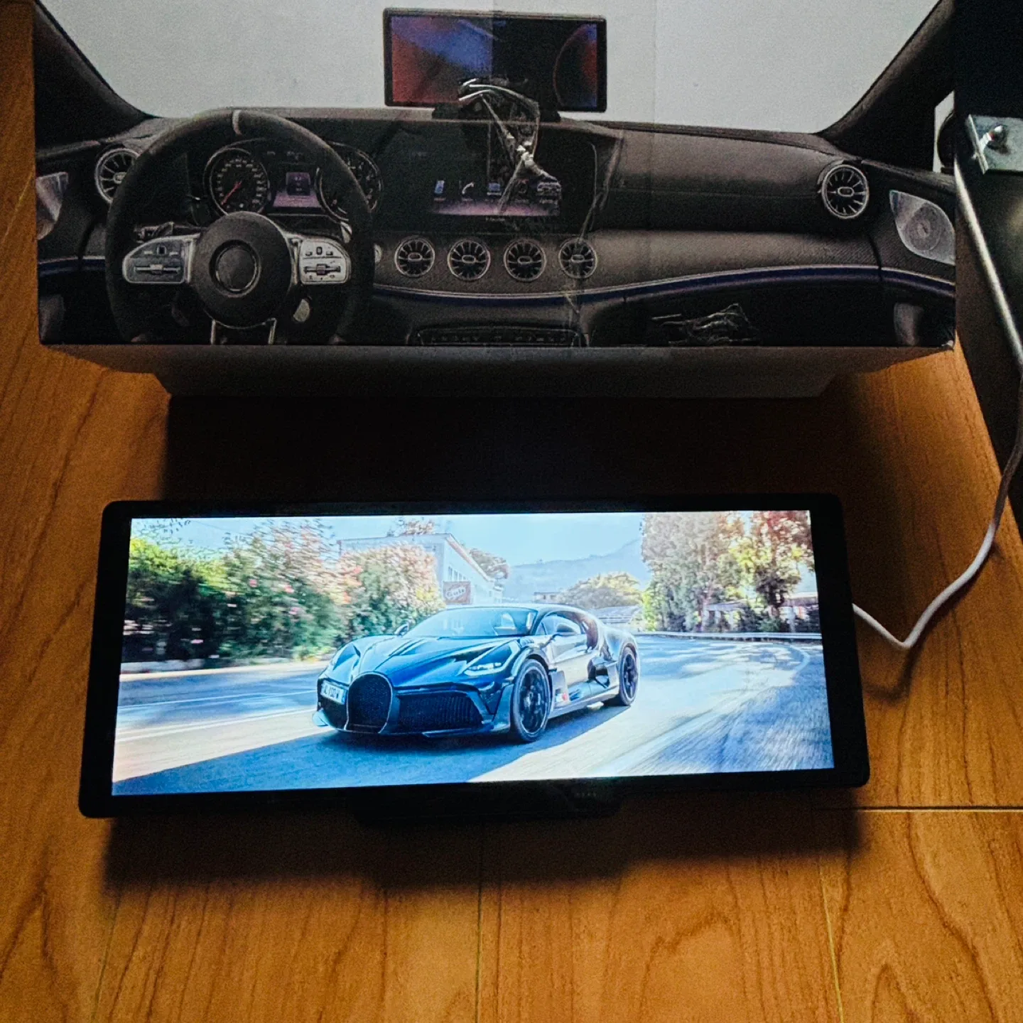 *New* $190 Carplay 10.26 Inch Wireless Portable Screen image indicator(2)