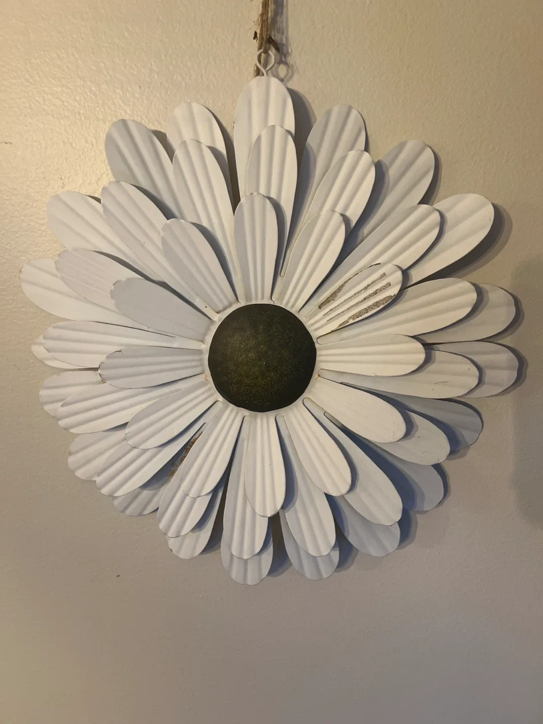 Metal Daisy Wall Decor