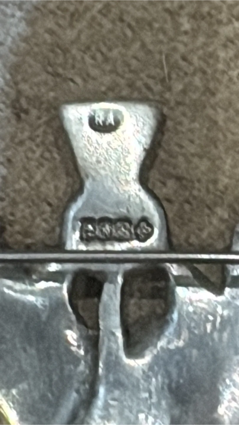 Vintage Scottish Silver Brooch image indicator(3)