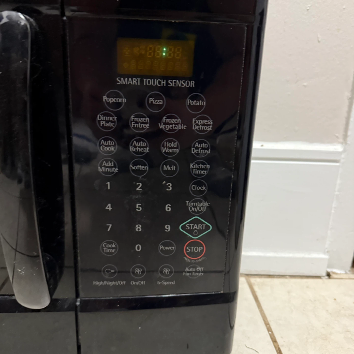 Kenmore Microwave with hood - photo 2