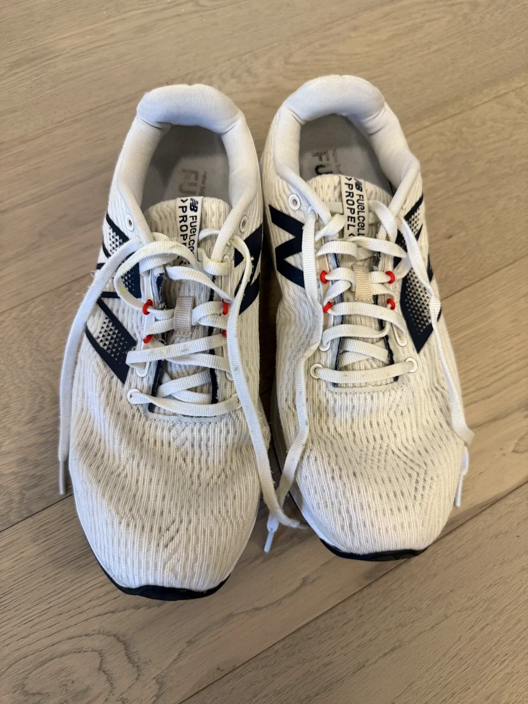 New Balance FuelCell Propel v4 Running Shoes men size 9 thumbnail