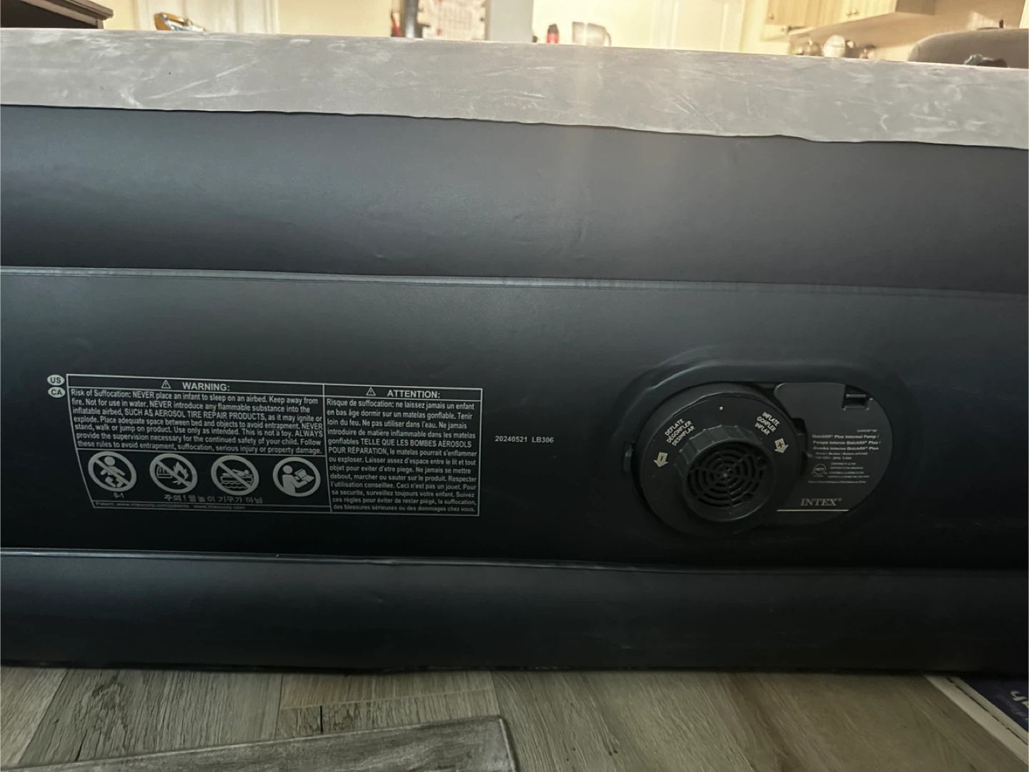 Intex Dura-Beam Plus Deluxe Pillow Raised Air Mattress - Queen - photo 2