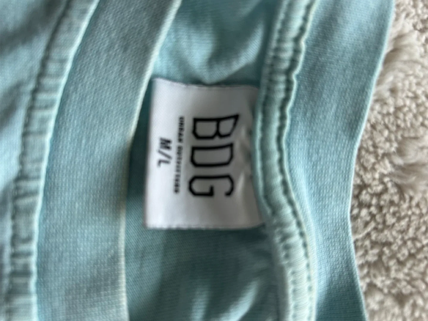 BDG Urban Outfitters Graphic Tee - M/L image indicator(2)