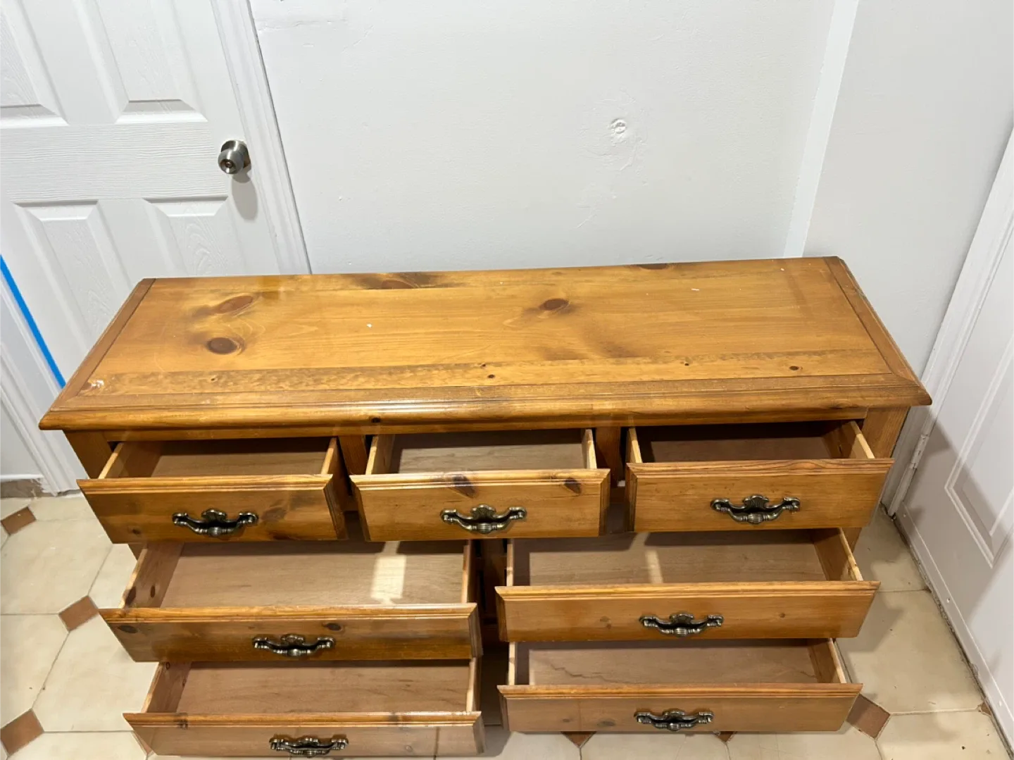 Wood Dresser with 7 Drawers image indicator(6)