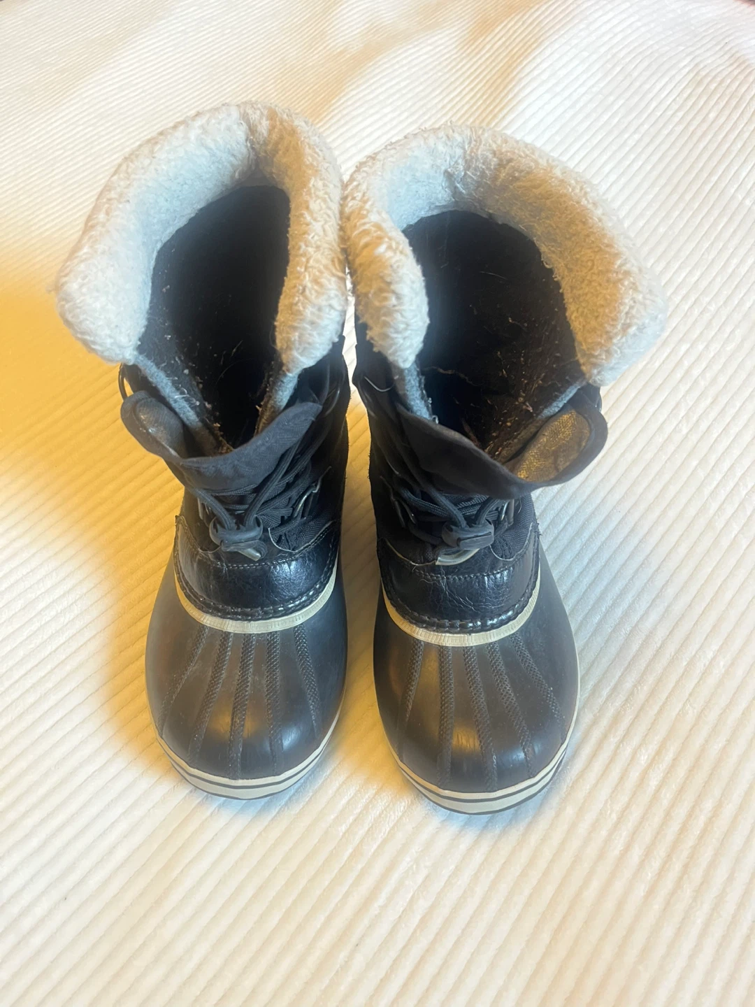Sorel Kids Winter Boots Size 5 - photo 2