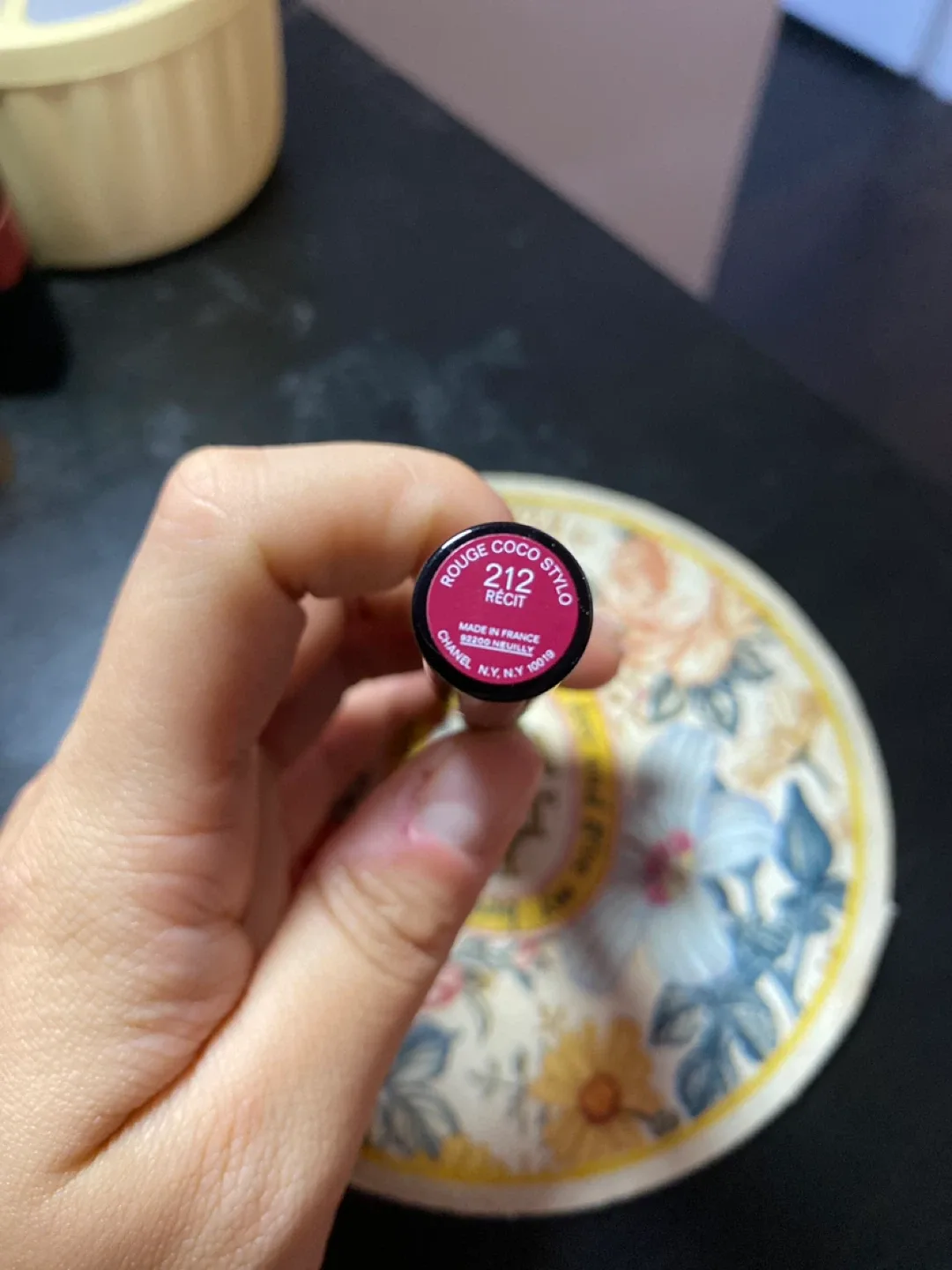 Chanel Rouge Coco Stylo 212 Récit Lipstick image indicator(2)