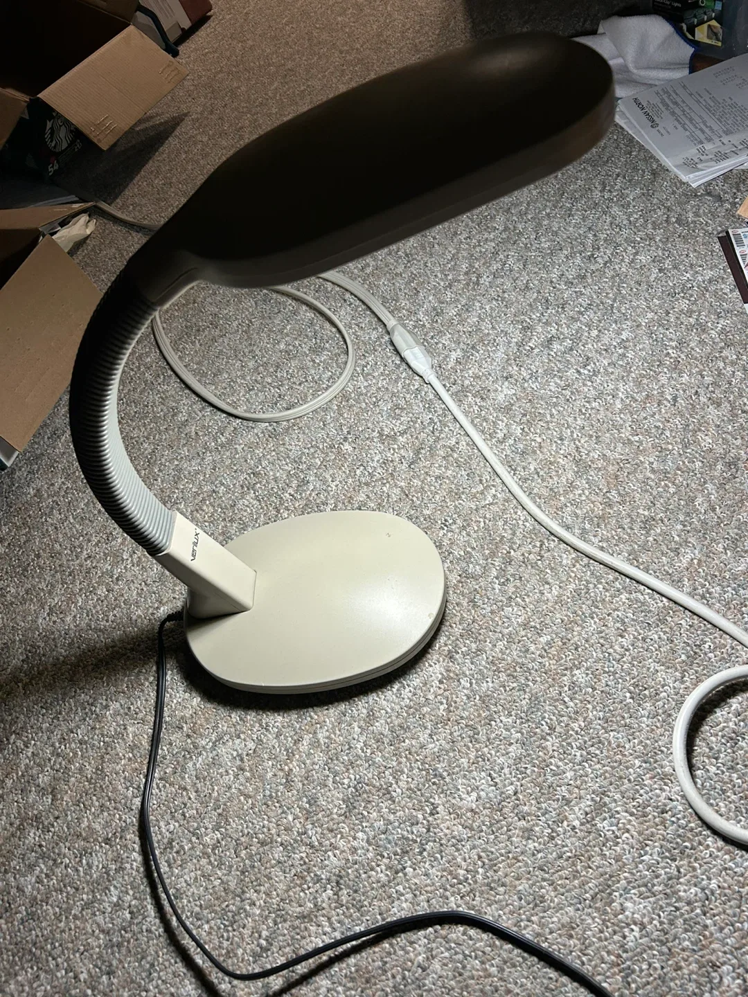 Verilux Natural Spectrum Desk Lamp image indicator(2)