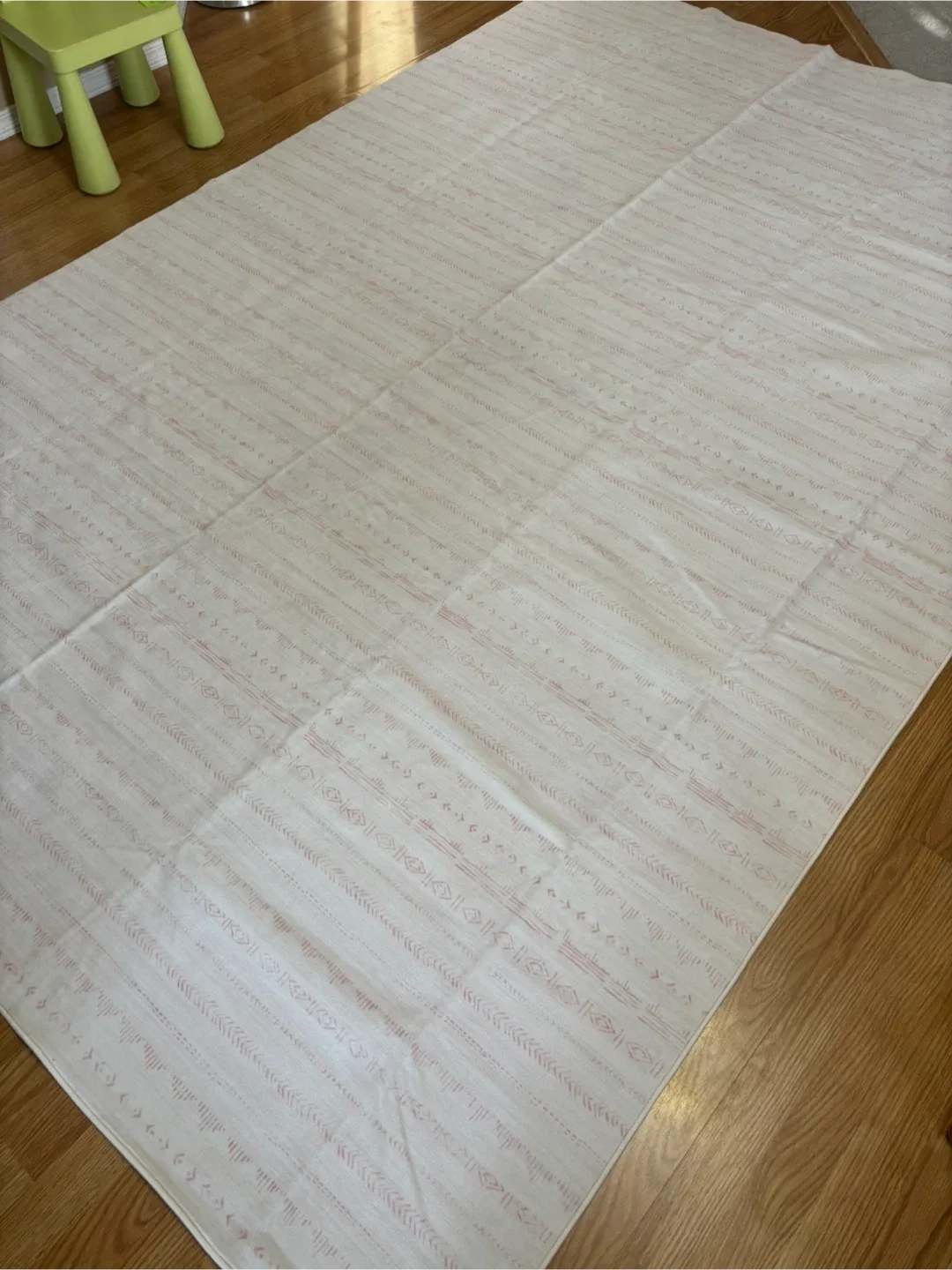 Elegant 6x9 ft Area Rug - Pink, Washable, Non slip image indicator(2)