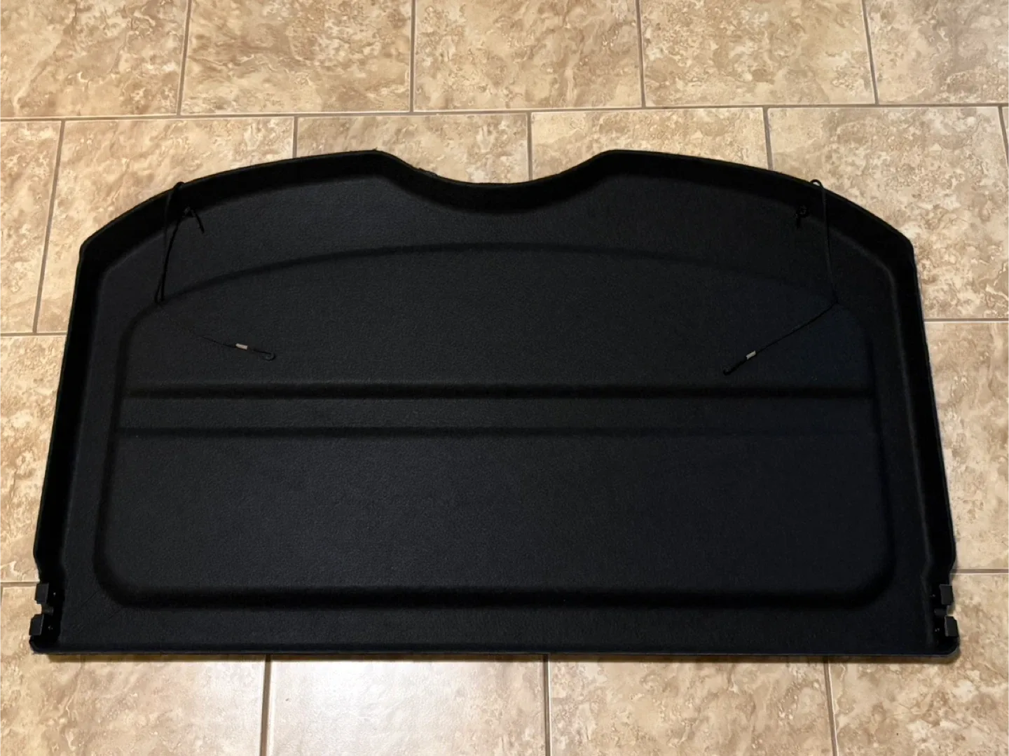 Nissan Kicks Trunk Cover image indicator(2)