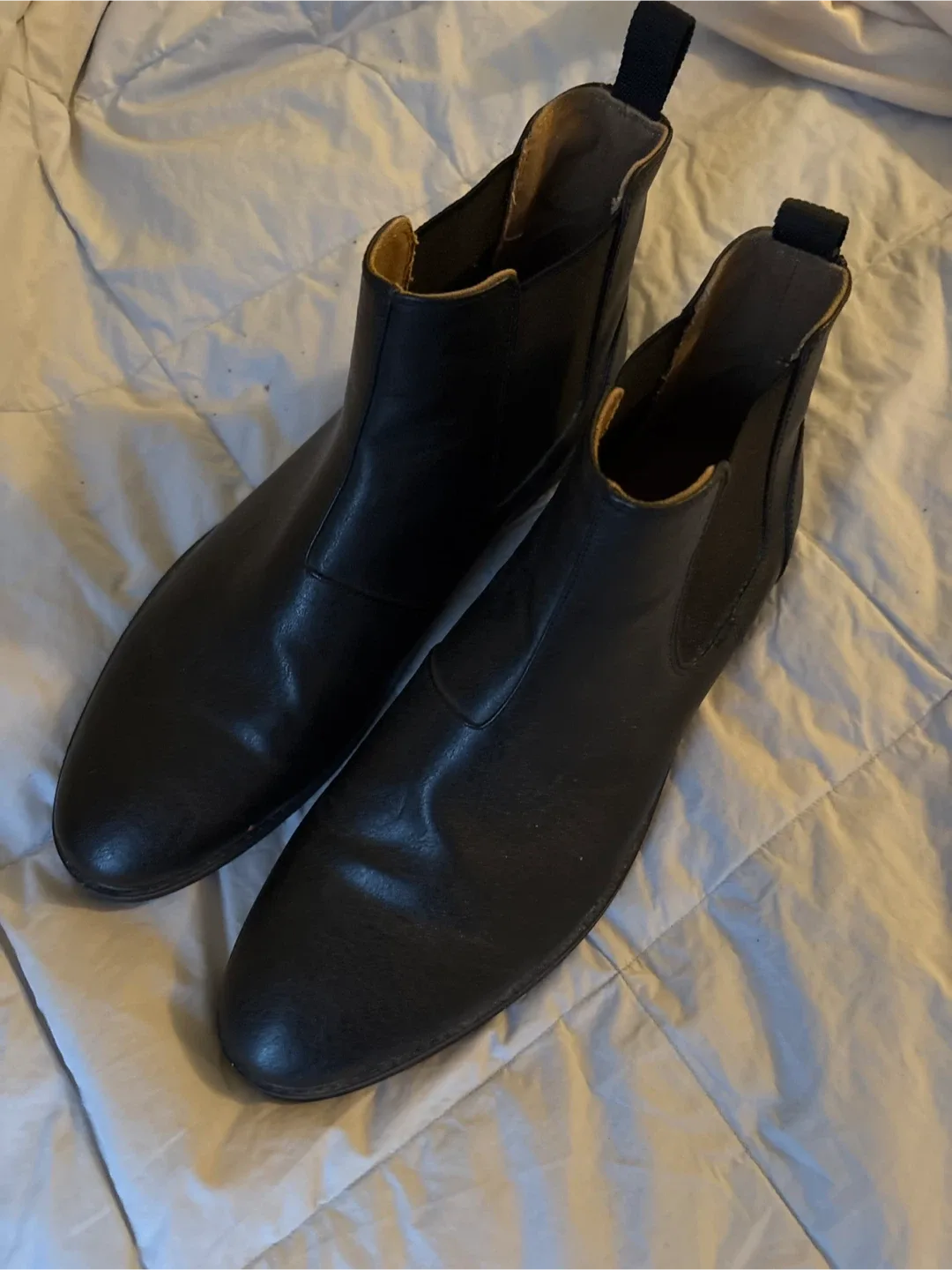 Aldo Black Leather Chelsea Boots Size 10 image indicator(2)