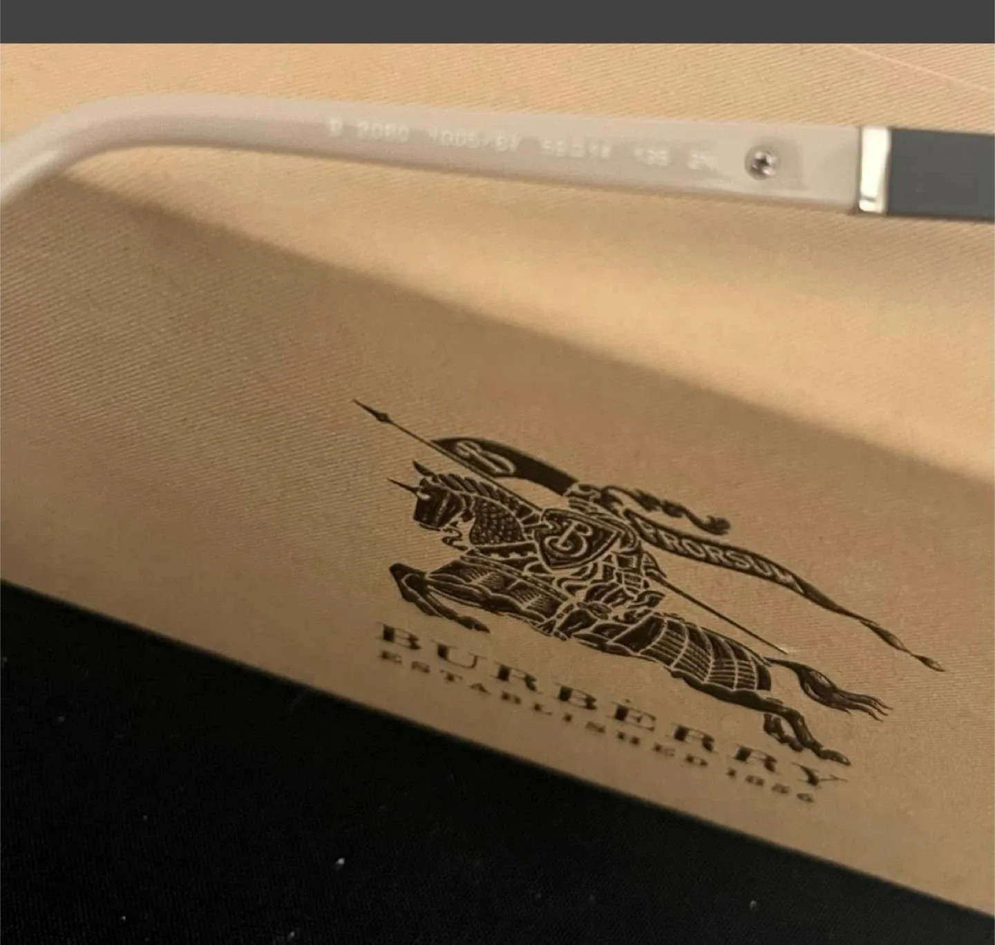 Burberry B 2080 Sunglasses image indicator(3)