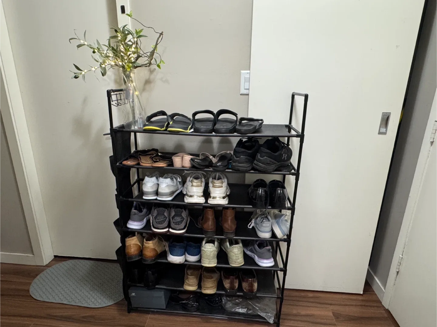 Shoe Rack - Black Metal image indicator(2)