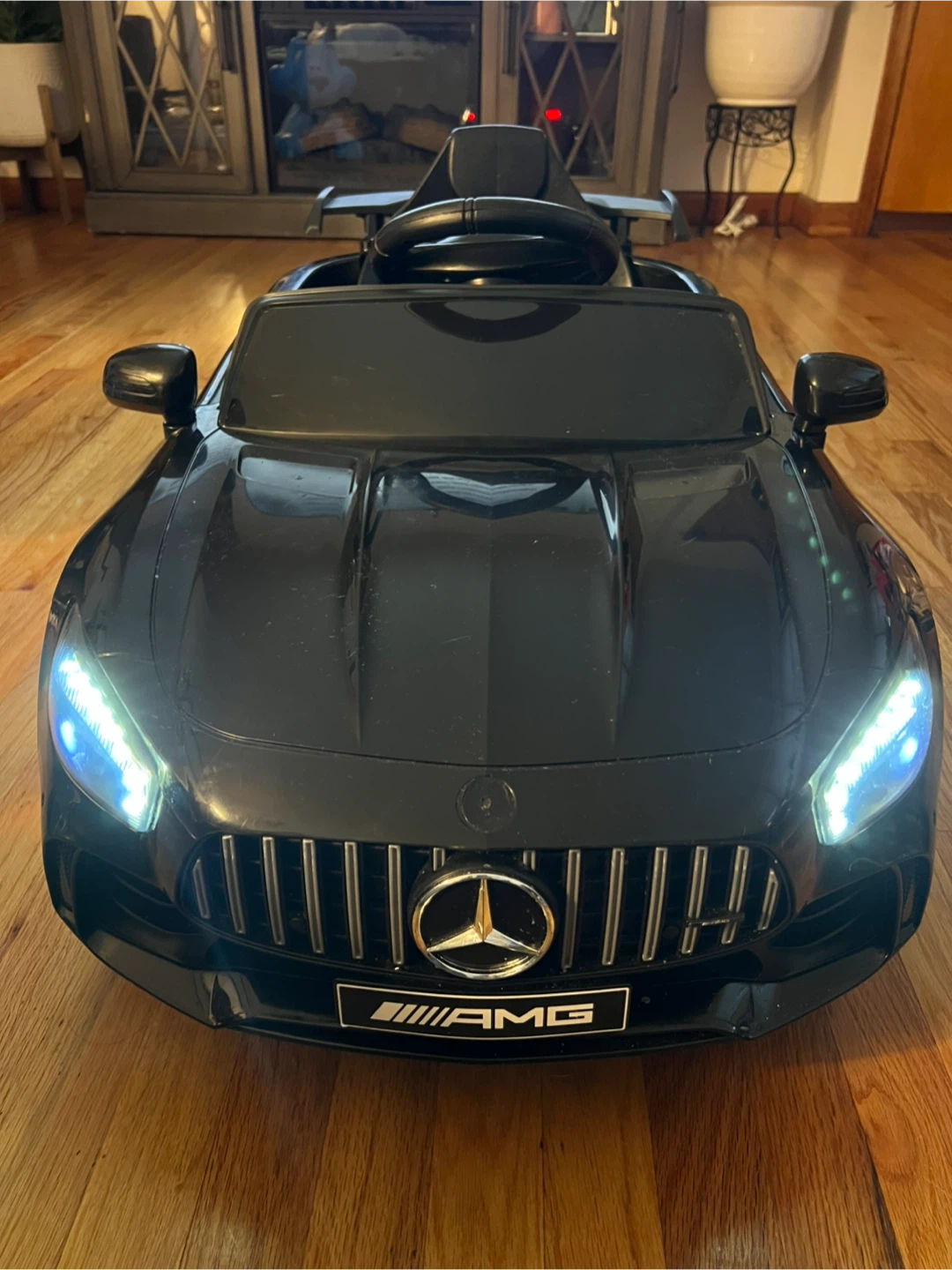 Mercedes-AMG GTR Kids Ride-On Car - photo 2