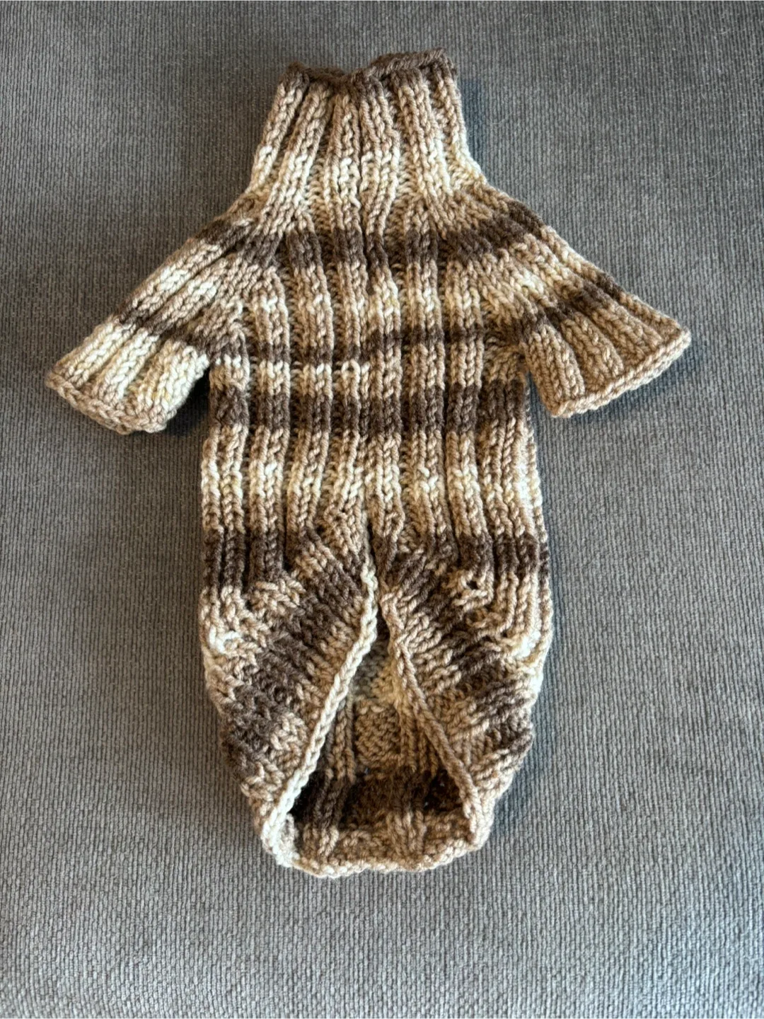 Handmade Knitted Dog Sweater - Size S image indicator(2)