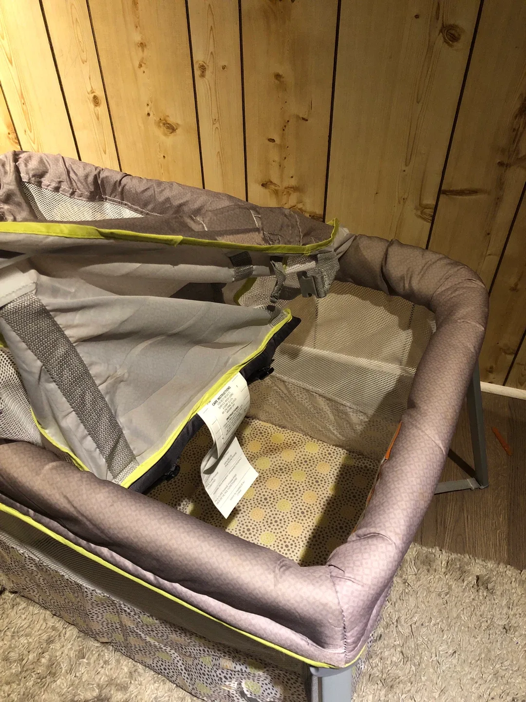 Delta Children Play Yard - Great Condition image indicator(4)