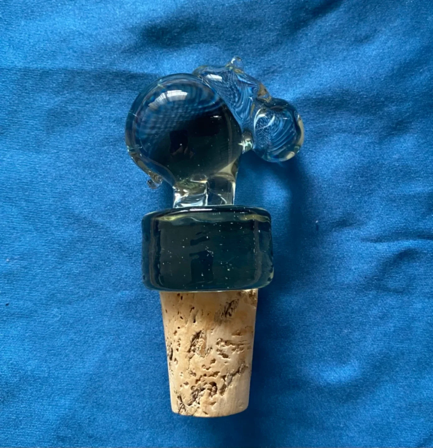 Glass Hippo Bottle Stopper image indicator(3)