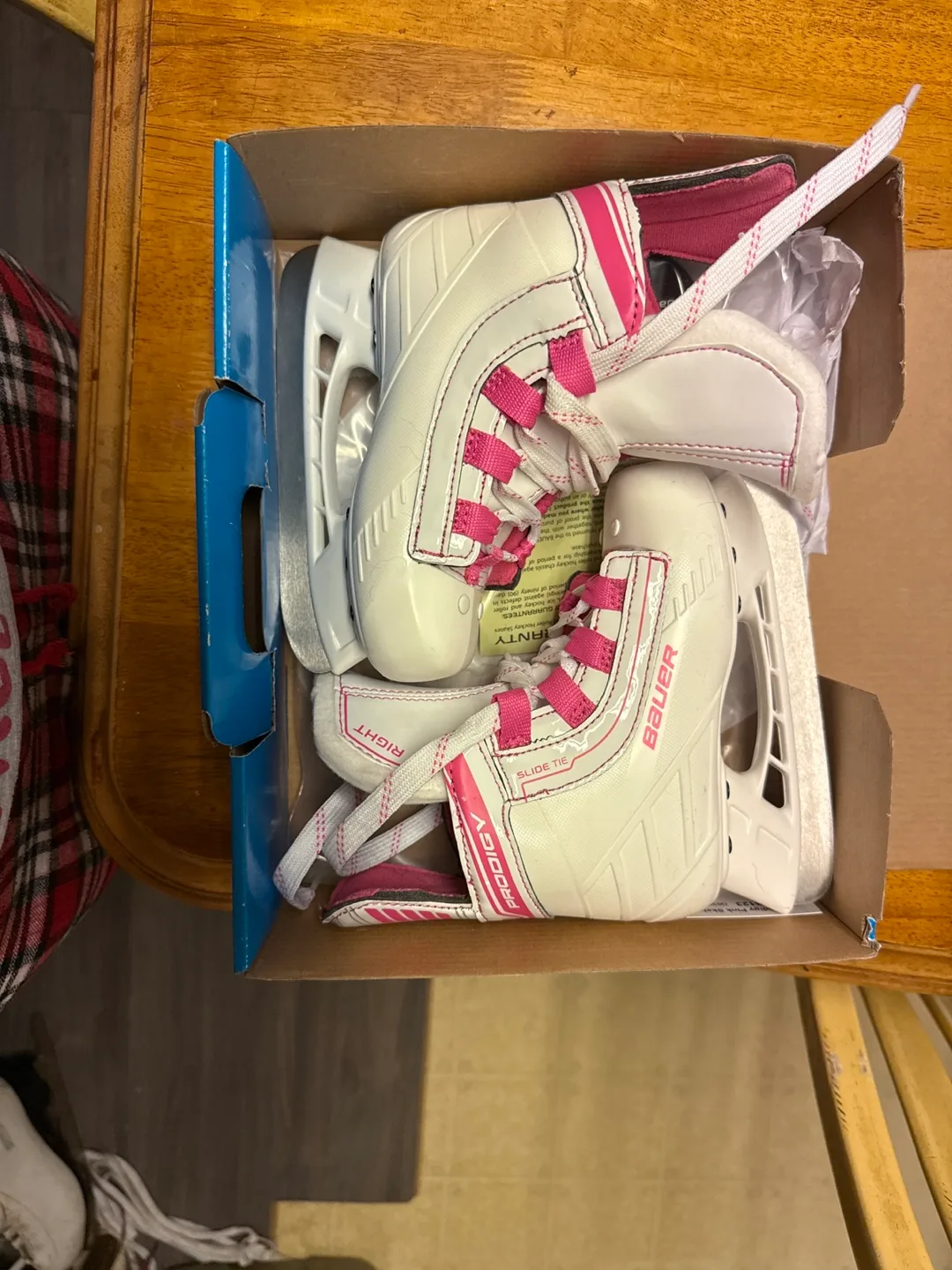 Bauer Prodigy Ice Skates - Youth Size 8