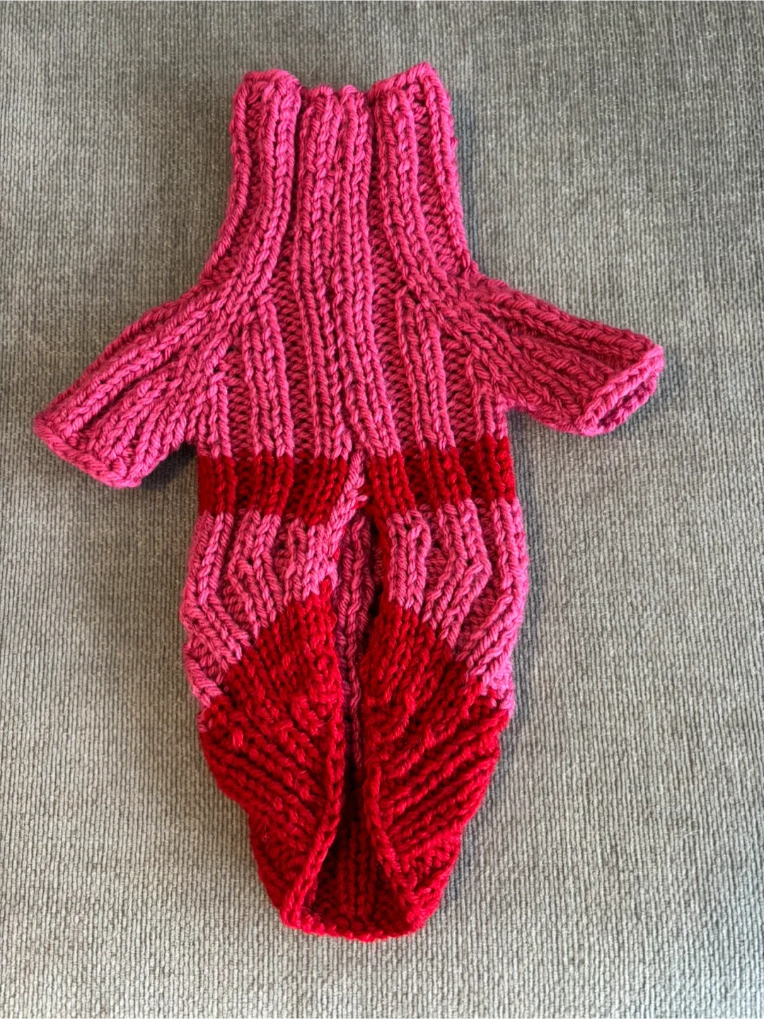 Hand-Knitted Dog Sweater image indicator(2)