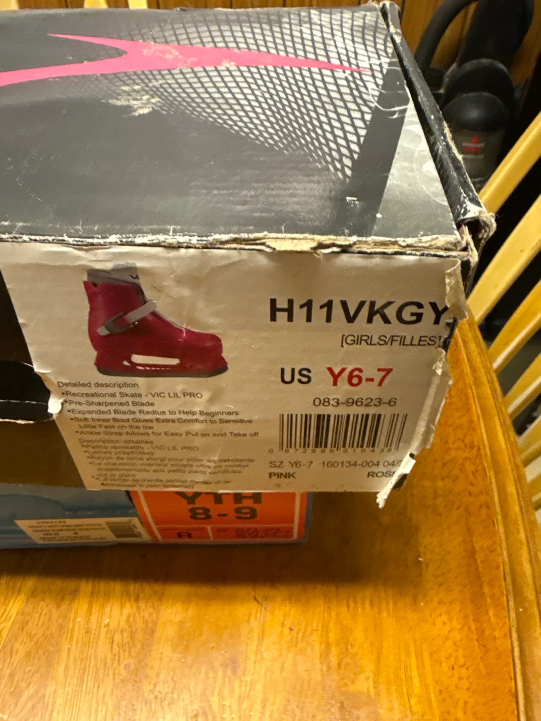 VIC Pink Adjustable Ice Skates - Size 6/7 image indicator(7)