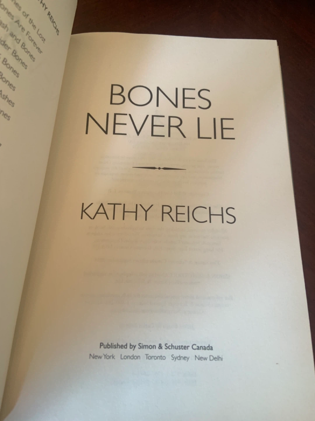 Bones Never Lie by Kathy Reichs - photo 5