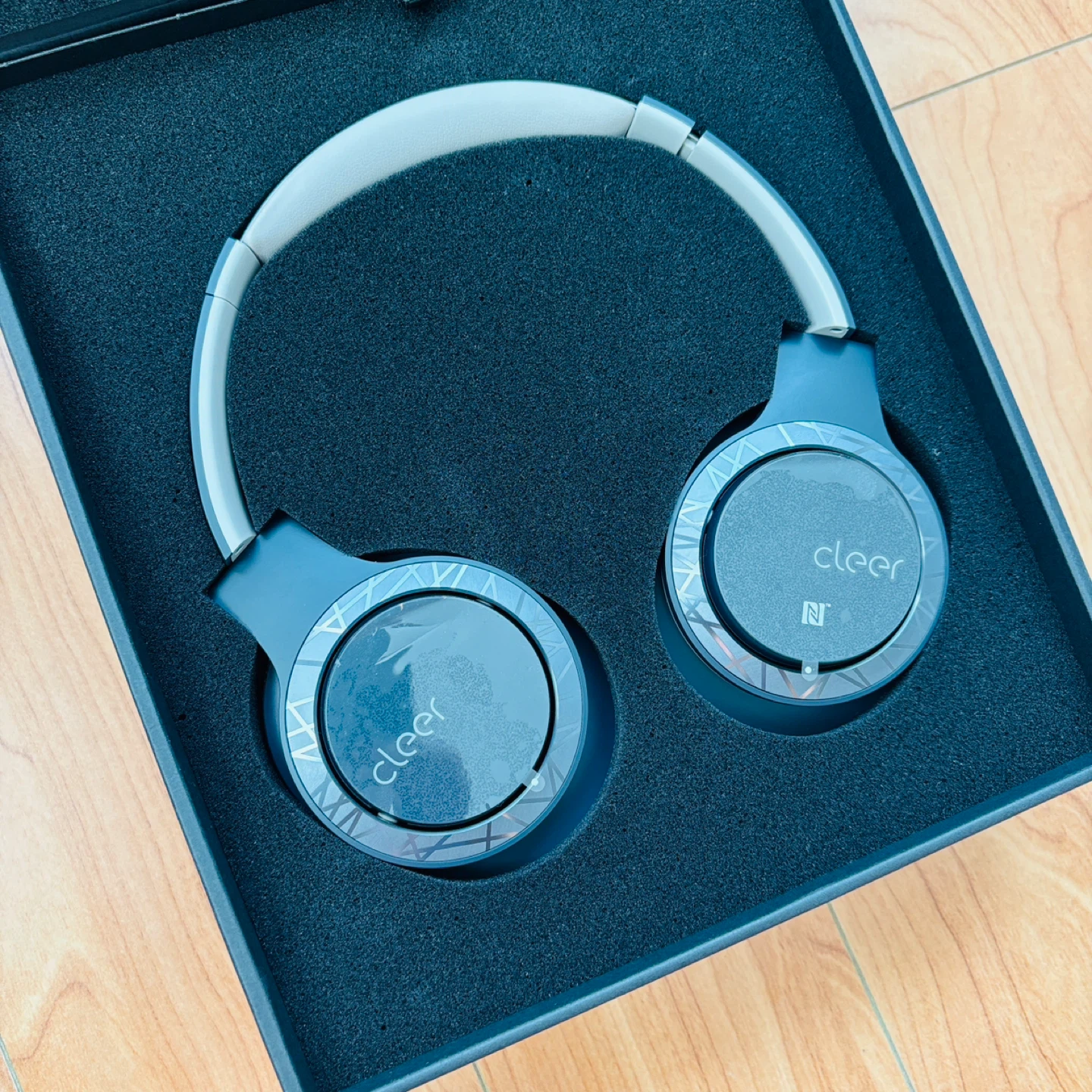 *New* $155 Award Winning Cleer Enduro 100 Wireless Headphones