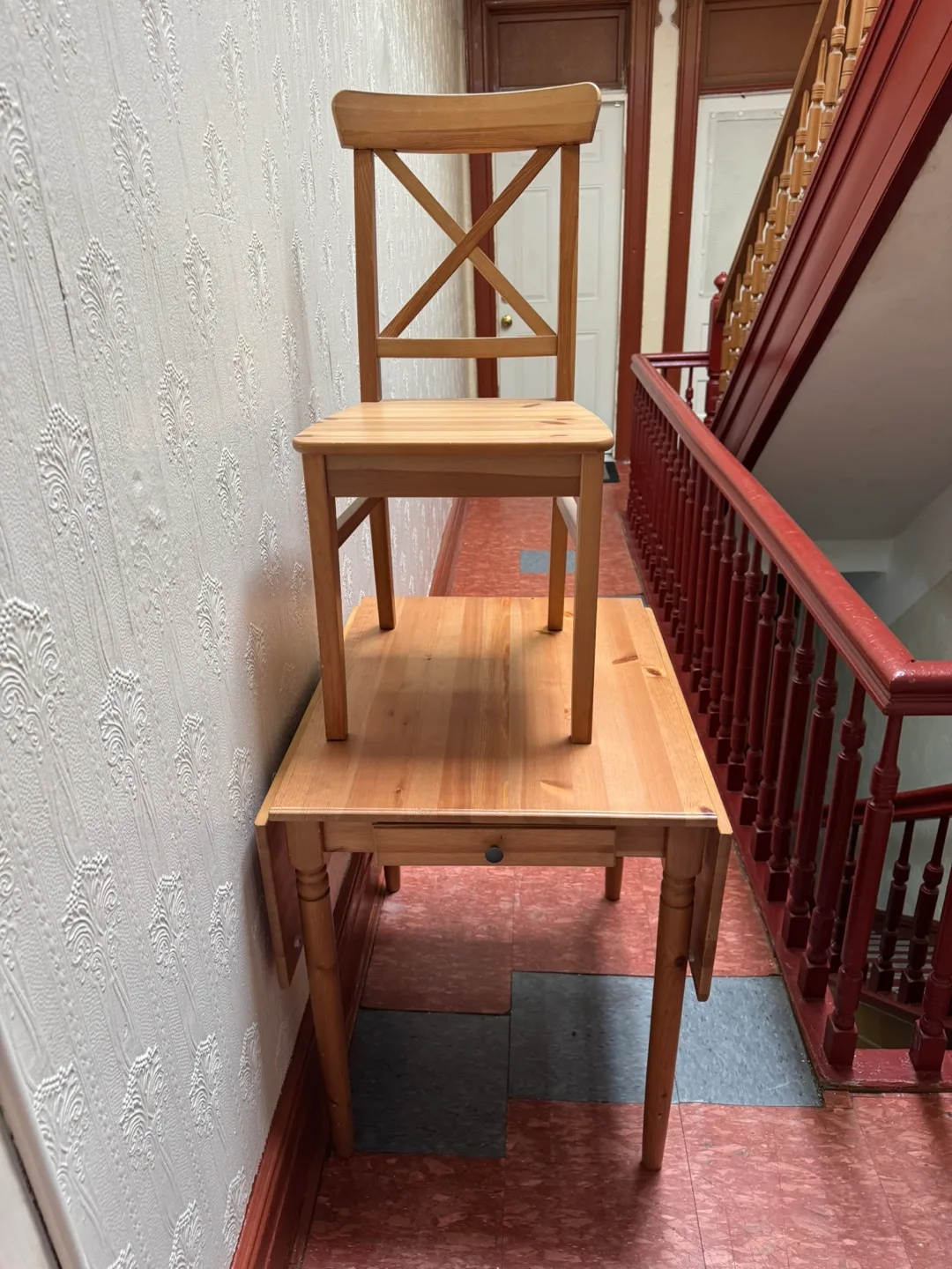 Solid Wood Table Expandable with 2 Chairs image indicator(2)