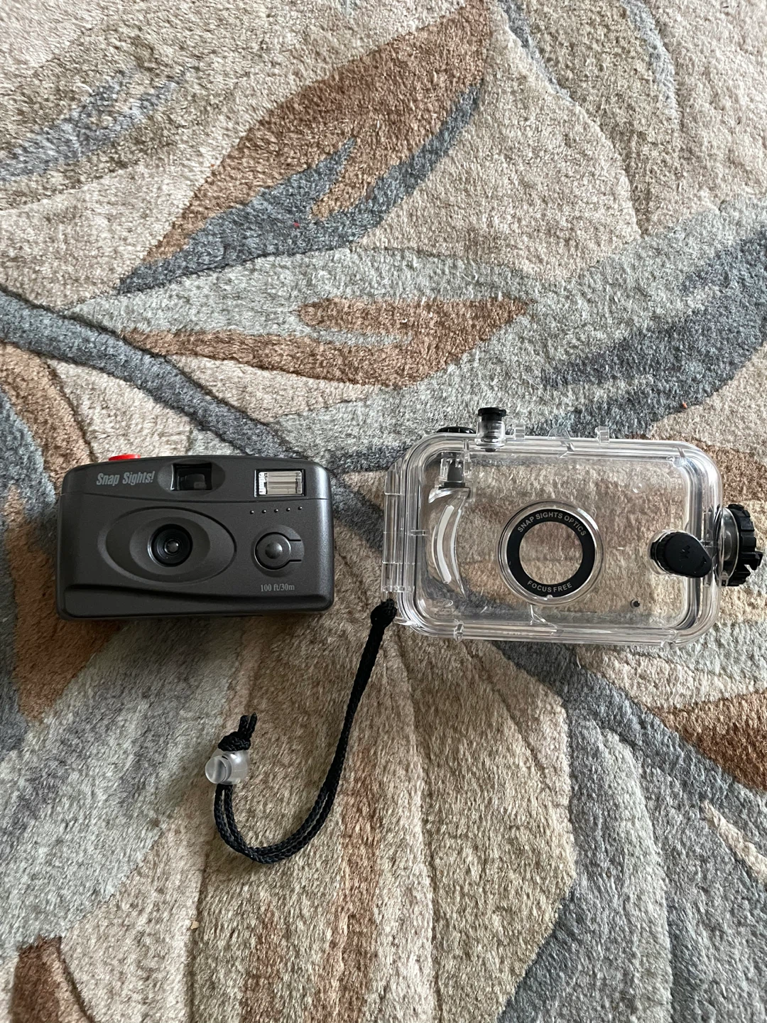 Vintage Diydeg 35mm Film Camera + Waterproof Case – Black - photo 3