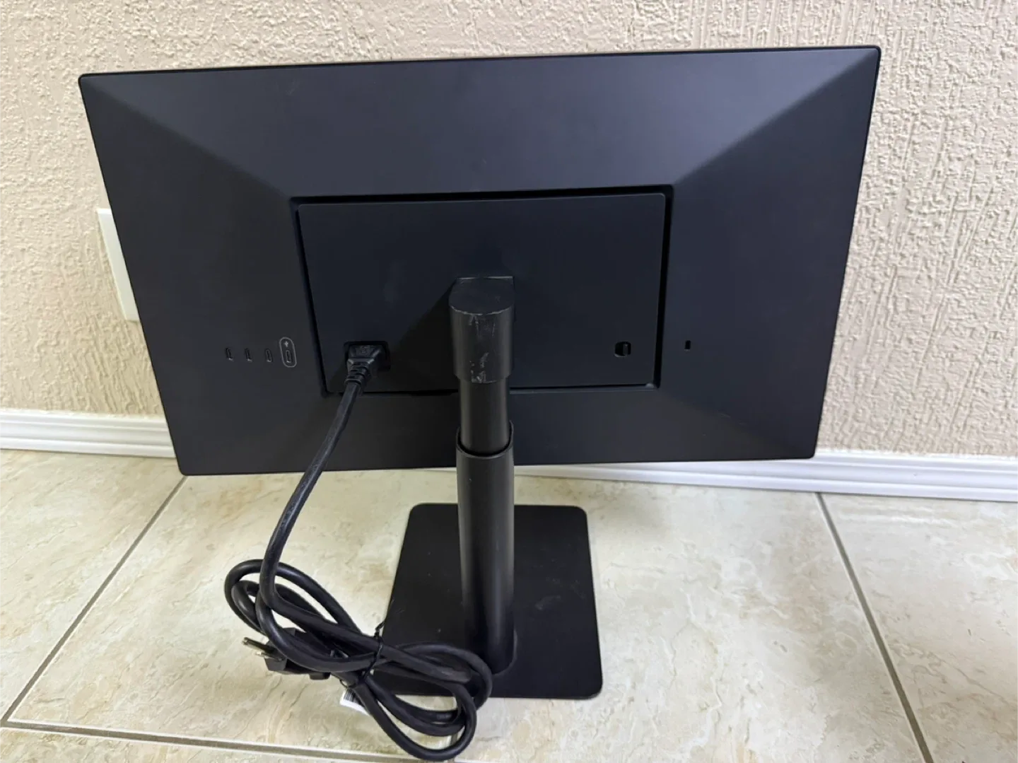 LG ultrafine 4K monitor image indicator(3)