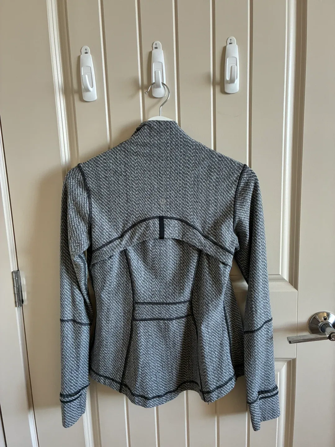 Lululemon Define Jacket, Herringbone, Size 4 image indicator(2)