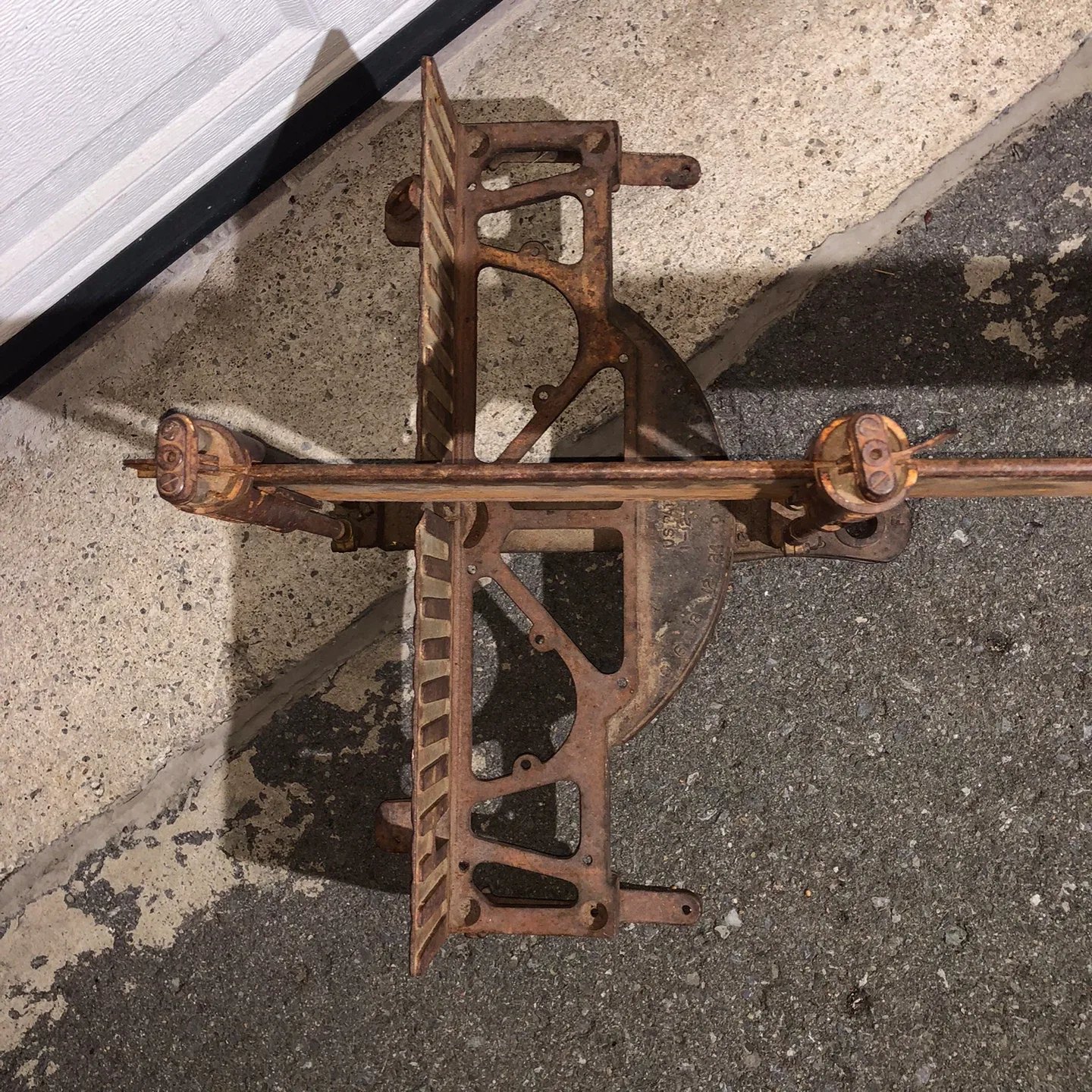 Vintage Stanley Miter Box Saw image indicator(5)