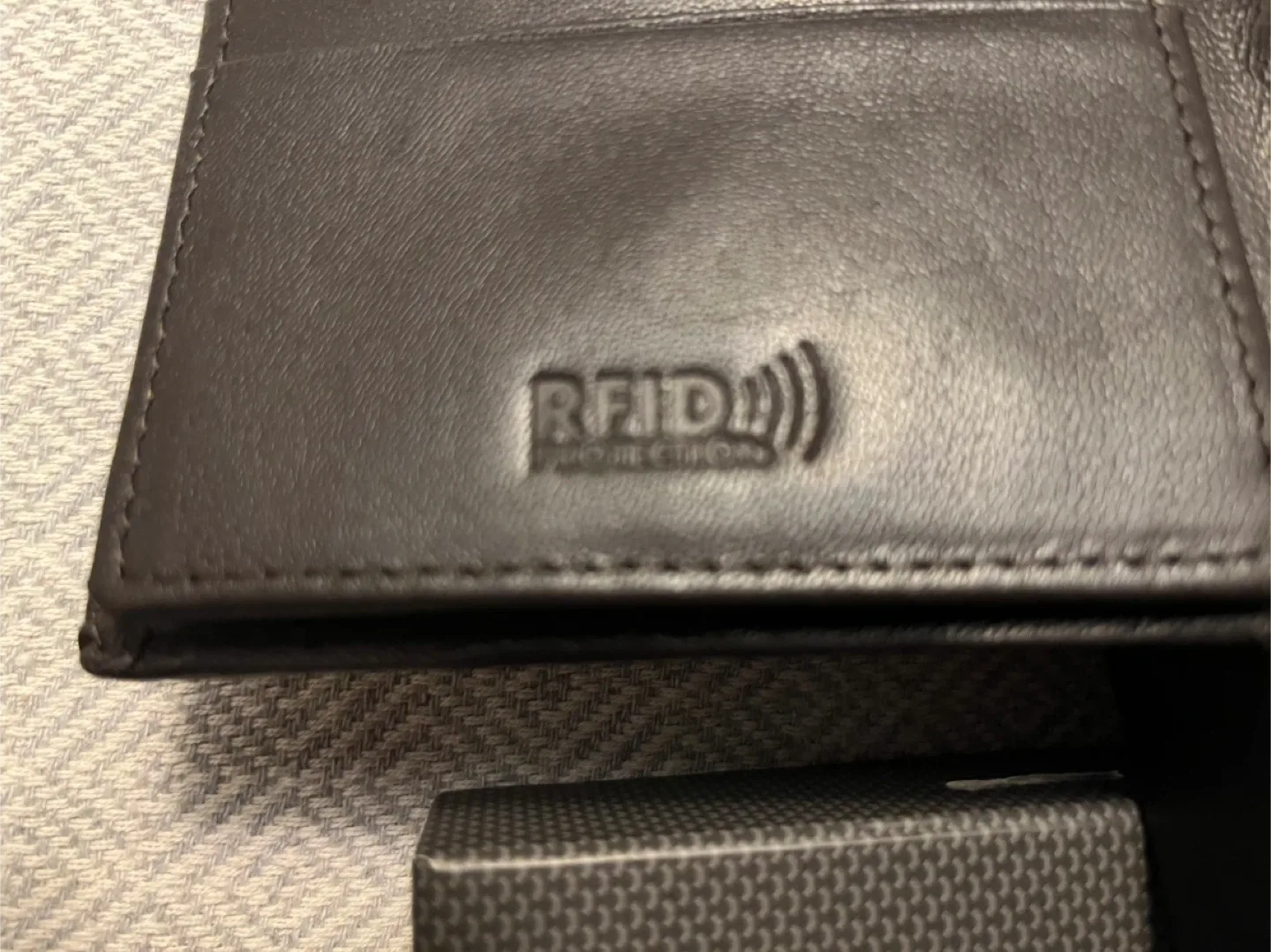 Swiss Gear Brown Leather Wallet - Like New image indicator(4)