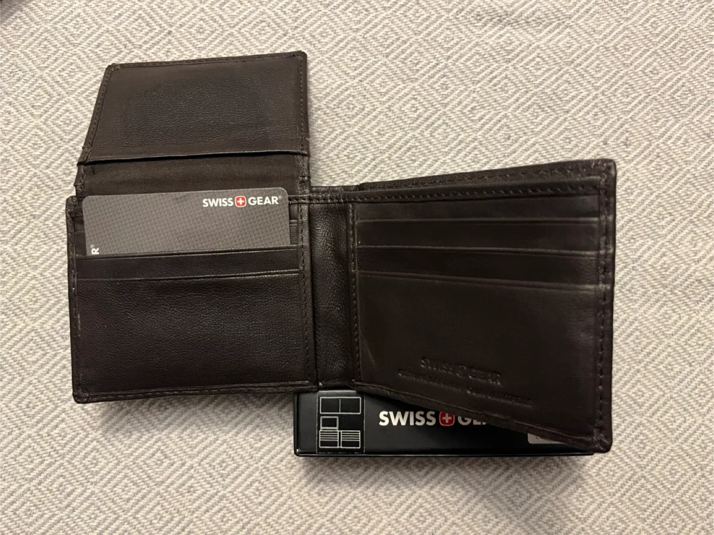Swiss Gear Brown Leather Wallet - Like New image indicator(3)