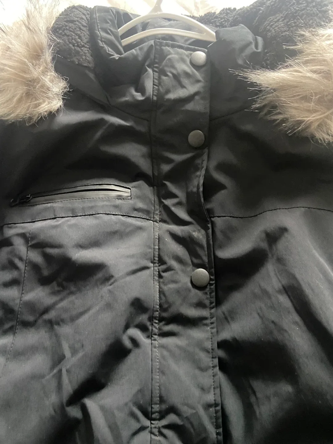 Like new sz 2x parka ladies  black image indicator(3)