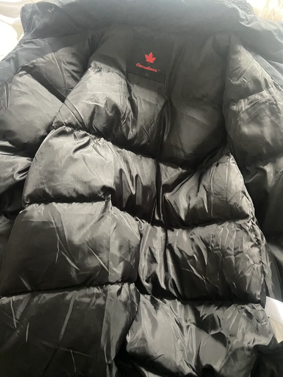 Like new sz 2x parka ladies  black image indicator(5)