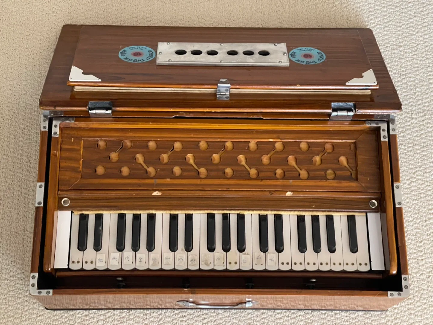 Harmonium image indicator(3)